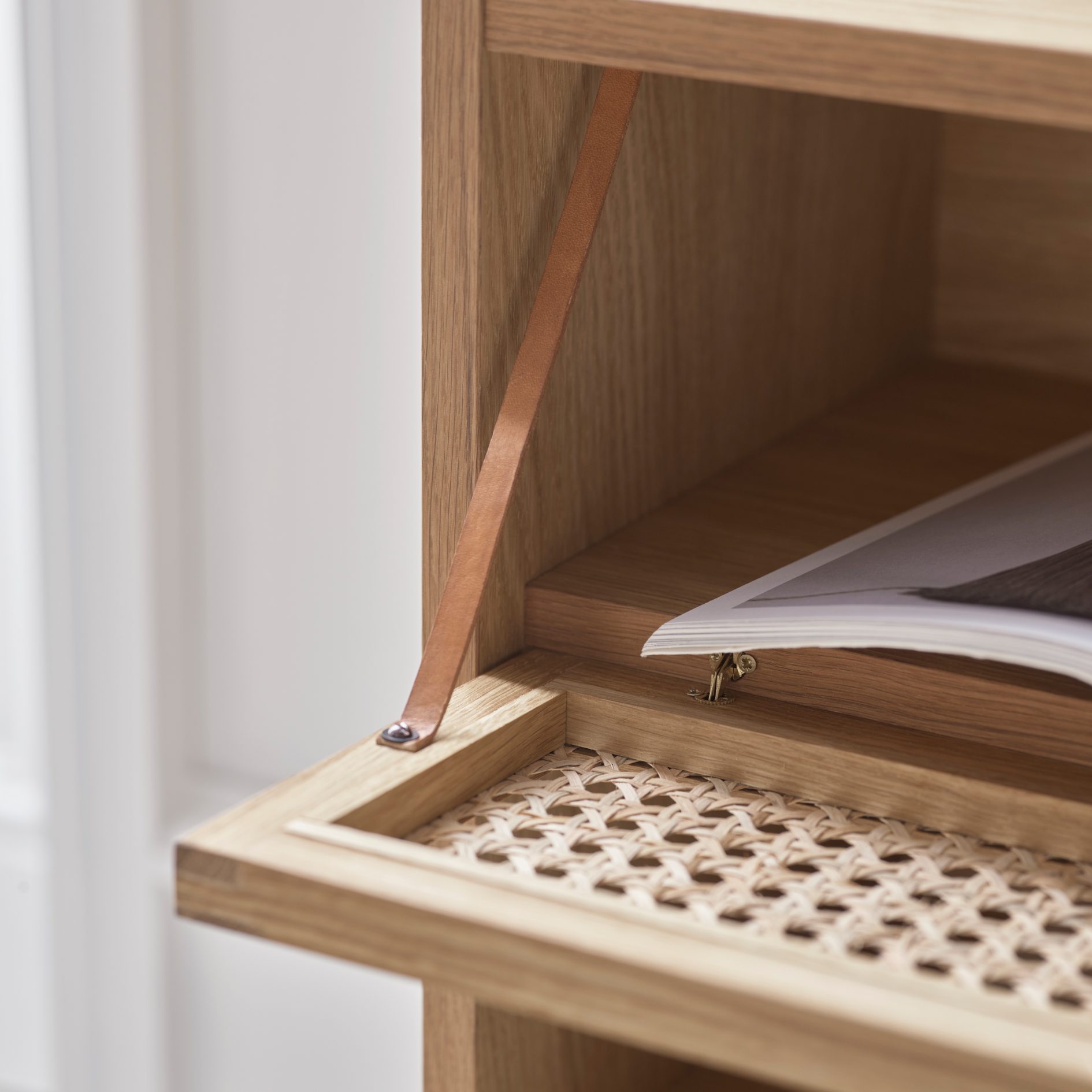 Cana Bedside Table